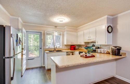 Dentsville Apartment | Easy Access to I-77 and I-20 Columbia Duplex!