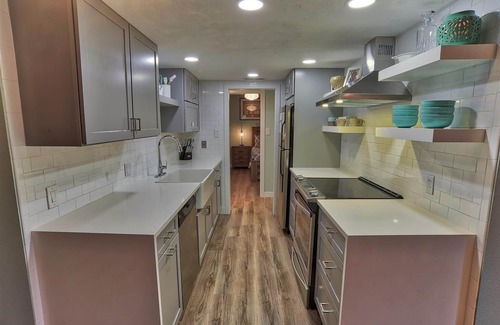 Warrior's Mark Condo | Prime Location near Downtown Breck with Pool & Hot Tub