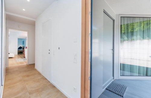 Vezia Apartment | Charming Vezia Flat with Independent Entrance & Free Parking
