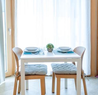 Vezia Apartment | Charming Vezia Flat with Independent Entrance & Free Parking
