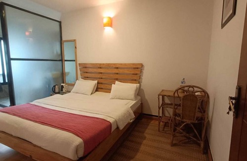 Lalitpur House | Discover Easy Homes: Family-Friendly with Spa & Dining