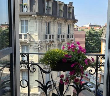 La Fontana Apartment | Comfortable Easy Isola: Pet-Friendly Stay with Breakfast