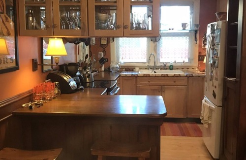 Naperville House | Inviting Ocean View Retreat with Spa & Top Guest Ratings