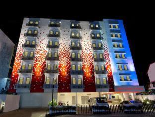 Patong Hotel | Explore Red Planet Phuket Patong - Highly Rated & Accessible