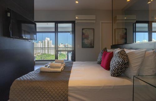 Campo Belo Apartment | Charming Easy Star Studio Near Congonhas with Pool Access