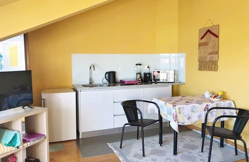 Espinho Apartment | Cozy Getaway at Easy Stay In Espinho with Oceanfront Views