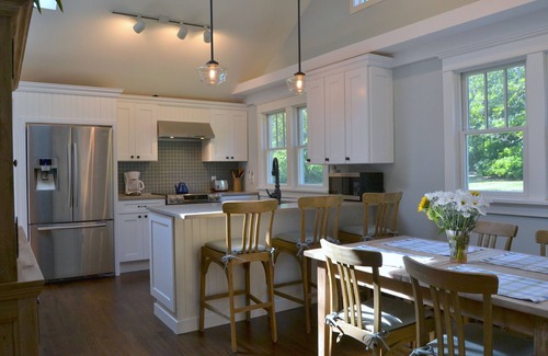 Little Compton House | Walk to Tranquil RI Beaches with Oceanfront Amenities