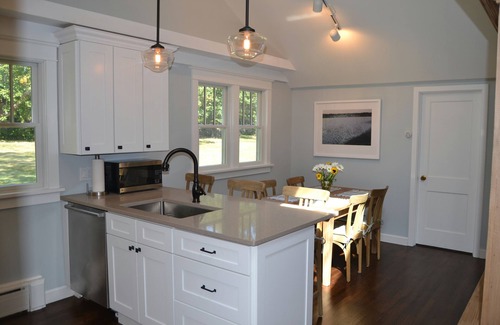 Little Compton House | Walk to Tranquil RI Beaches with Oceanfront Amenities