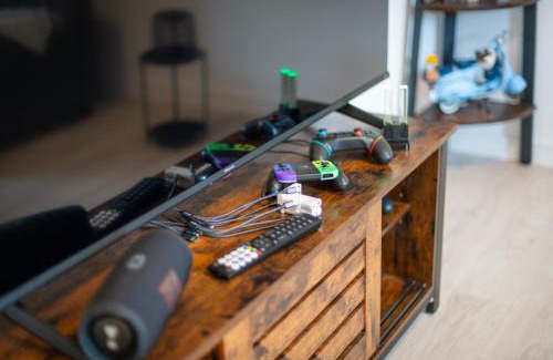 Arnsberg Apartment | Family-Friendly EasyGoing Switch Streaming Apartment for 4