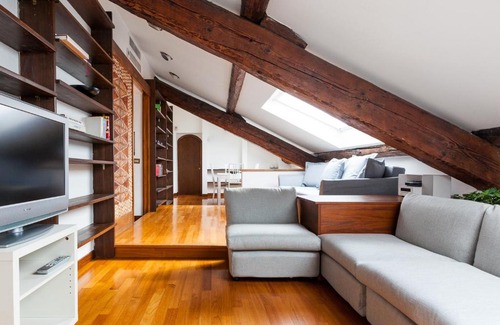 Porta Garibaldi Apartment | Elegant easyhomes - Corso Como Maroncelli with Top Amenities
