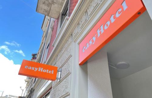 Gewerbeschule Hotel | Convenient easyHotel Zürich Limmatplatz for Family Stays