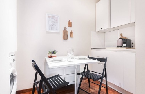 Tre Torri Apartment | Discover Easyife: Furnished Flat Near Arco della Pace