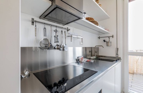 Ticinese Apartment | Discover Easylife: Comfort with Terrace in Pta Romana