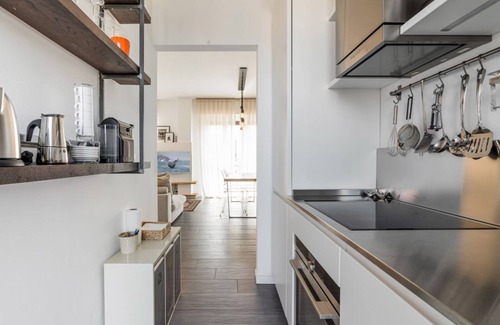 Ticinese Apartment | Discover Easylife: Comfort with Terrace in Pta Romana