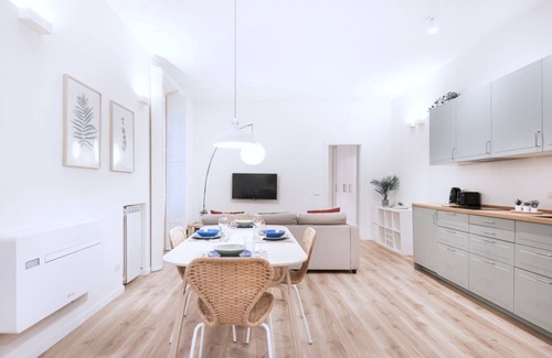 Lazzaretto Apartment | Stay in Comfort at Easylife Apartment, Porta Venezia