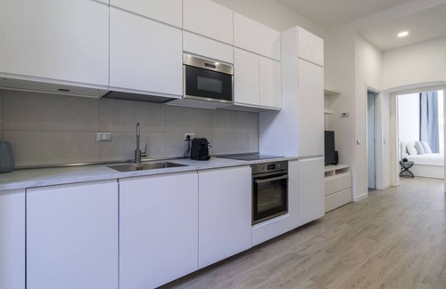 Zona Risorgimento Apartment | Cozy Flat with Spa and Breakfast in Risorgimento Area