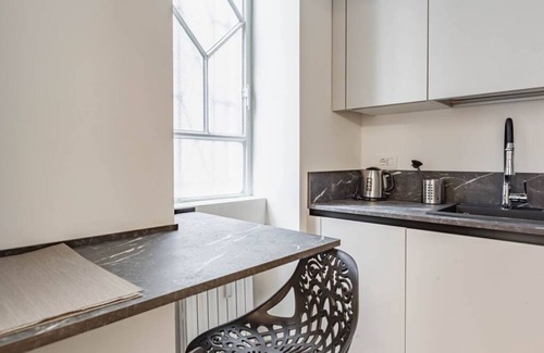 Guastalla Apartment | Easylife - Cozy Hideaway in Milan's Historic Center