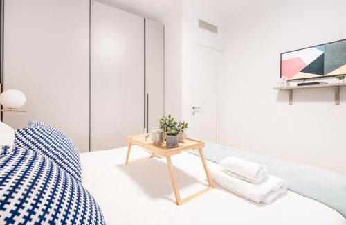 Tricolore Apartment | Exceptional Cityscape Milan Design Apartment for Families