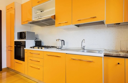 Navigli Apartment | Stylish Apartment in Solari with Spa and Family Amenities