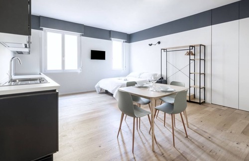 Zona Risorgimento Apartment | Relax at Easylife: Cozy Studio with Spa in Risorgimento