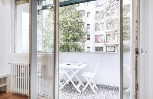 San Vittore Apartment | Relax at Easylife: Cozy 4-Star Apartment with Balcony