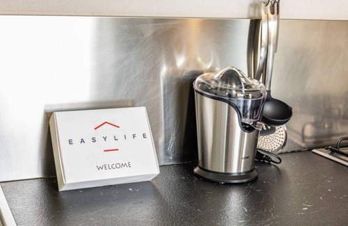 Dergano Apartment | Discover Easylife: Family-Friendly Apartment by Maciachini