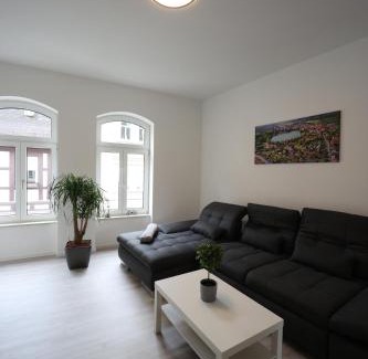 Bad Salzungen Apartment | Delightful Dining and Stay Experience for Families & Pets