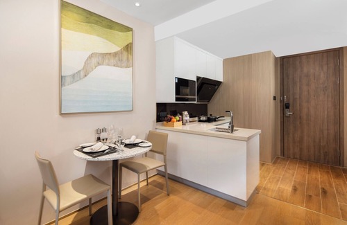 Pudong Apartment | Convenient Eature Residences Lingang: Family-Friendly Stay
