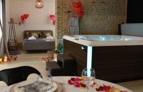 Ladon House | Relaxing Eaudyssée Home with Private Spa in Loiret