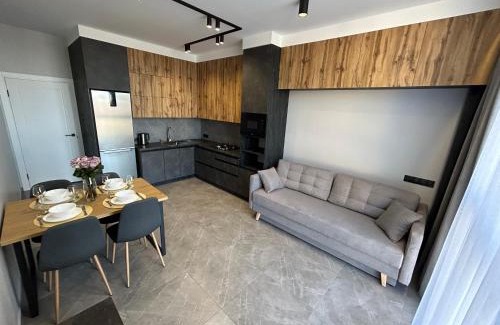 Yavory Apartment | Exceptional EAvalonRestApartment: Family-Friendly Stay