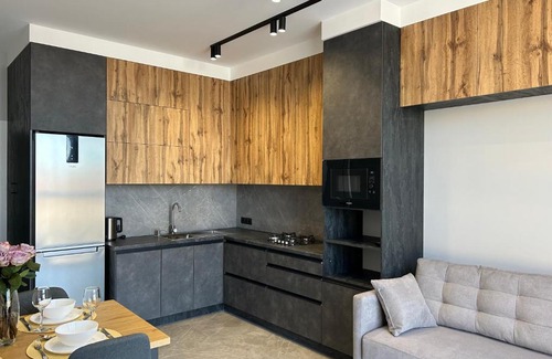 Yavory Apartment | Exceptional EAvalonRestApartment: Family-Friendly Stay