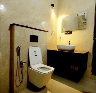 Palakkad House | Discover Eazy Homes: Family-Friendly with Breakfast Included