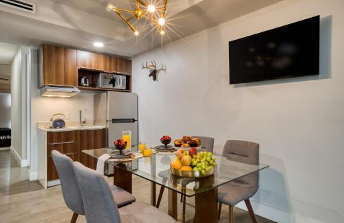 Zona Rio Apartment | Pet-Friendly Eazy Rio by ULIV: Family & Pool Amenities Await