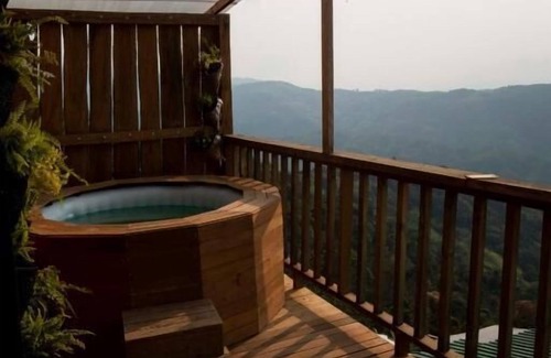 Ebejico Cabin | Discover Ebéjico: Family-Friendly with Pool & Spa Amenities