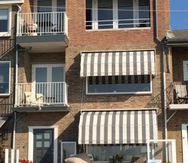 Municipality of Katwijk Apartment | Oceanfront Escape at Eb en Vloed Katwijk - Guest Rated 9.4