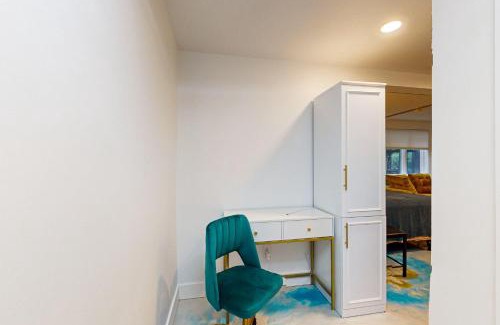 Edgecomb Hotel | Ebb & Flow
