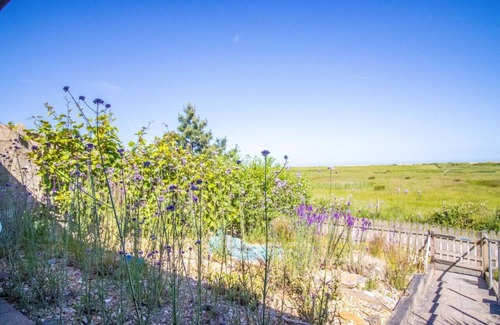 Icklesham Cottage | Beachside Retreat: Ebb n Flow Near Winchelsea Beach