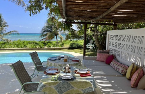 Silver Sands Villa | Oceanfront Ebbtide Villa: Family-Friendly Getaway