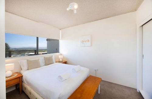 Forster Apartment | Ebbtide 40