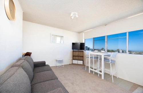 Forster Apartment | Ebbtide 40