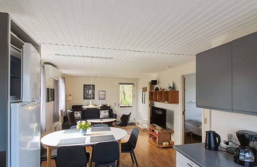 Sandkaas House | Ebertina: Oceanfront Retreat 500m from the Beach