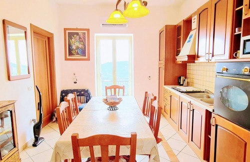 Montecorice Apartment | Experience Ebikes, Fast Wi-Fi & Ocean Views Nearby