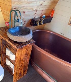 Cookstown Other | Discover EC&C Retreats: Pet-Friendly Getaway with Hot Tub