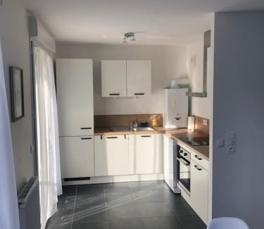 Le Havre Apartment | Cozy Echappée Mer: Oceanfront Retreat with Pool & Parking