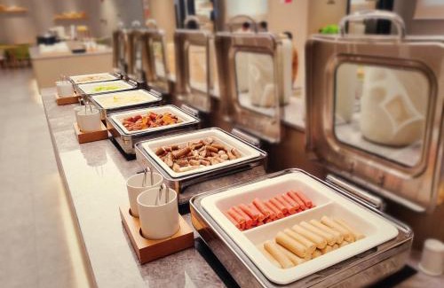 Wujiagang Hotel | Echarm Hotel Yichang East Railway Station