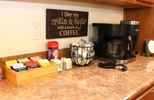 McArthur Cabin | Echo Hill Cabin: Guest Rated 10/10, Hot Tub & Privacy Awaits