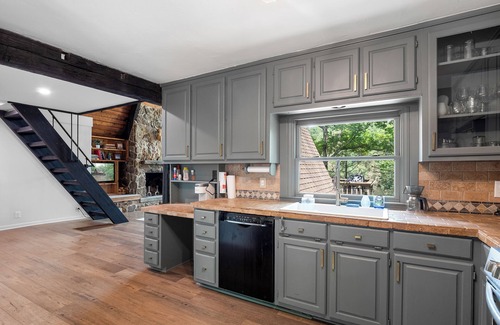 Townley House | Discover Echo Point Near Clear Creek Recreation Area