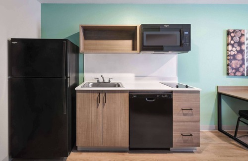 West Newton Hotel | ECHO Suites Extended Stay by Wyndham Indianapolis AmeriPlex