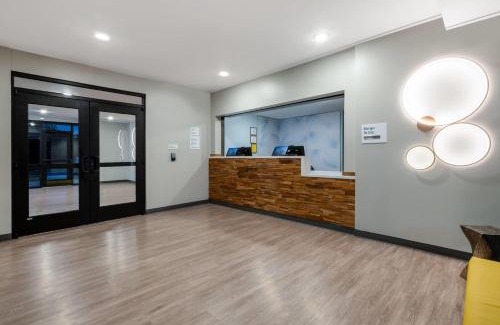 Pasadena Hotel | ECHO Suites Extended Stay by Wyndham Houston Pasadena Fwy Pl