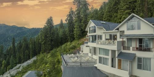 Matiana Hotel | Discover Echor Backwoods Villa: Family-Friendly Retreat